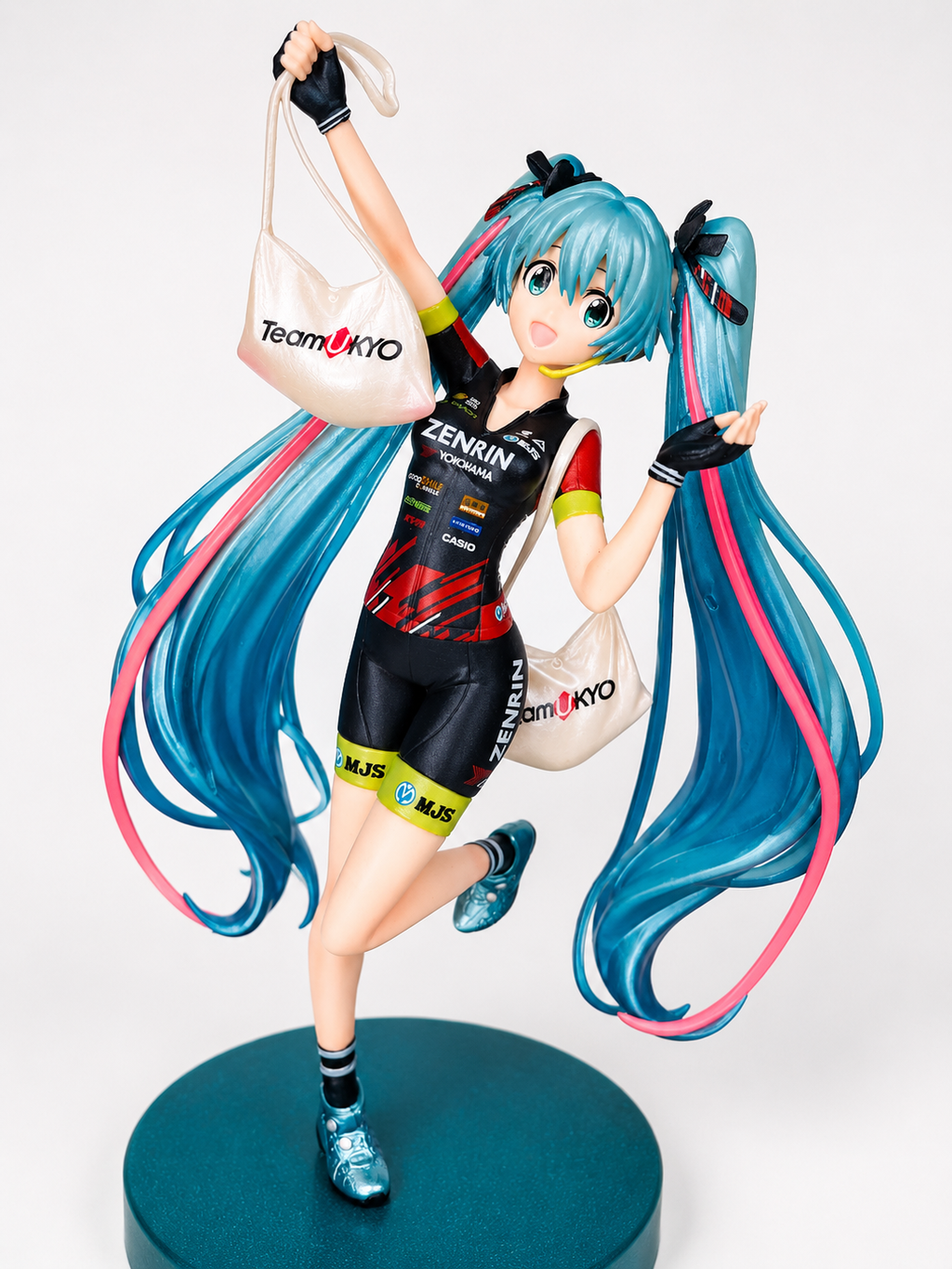 Hatsune Miku Racing Team UKYO